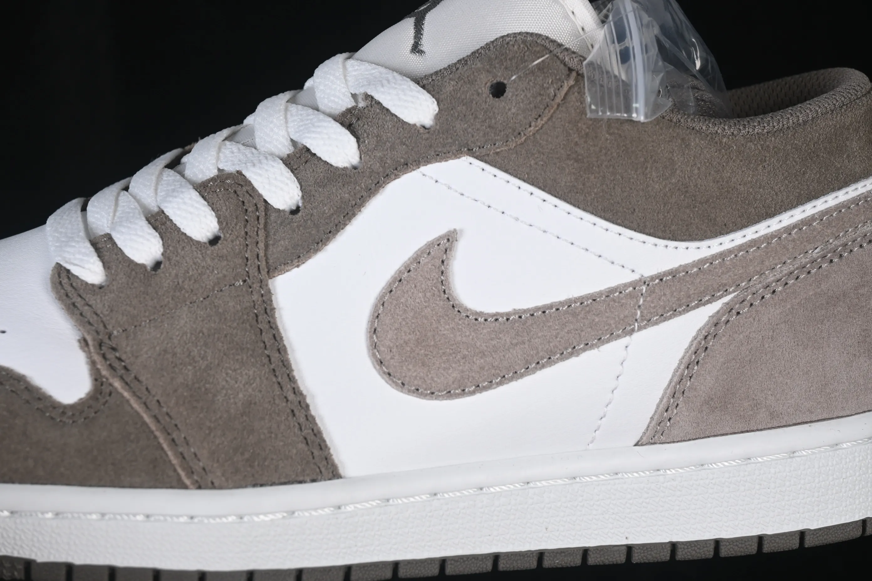 All categories Air Jordan Jordan series basketball shoes Air Jordan 1 Low Air Jordan 1 Low AJ1 Joe 1 white gray low-top retro cultural basketball shoes 553558-046